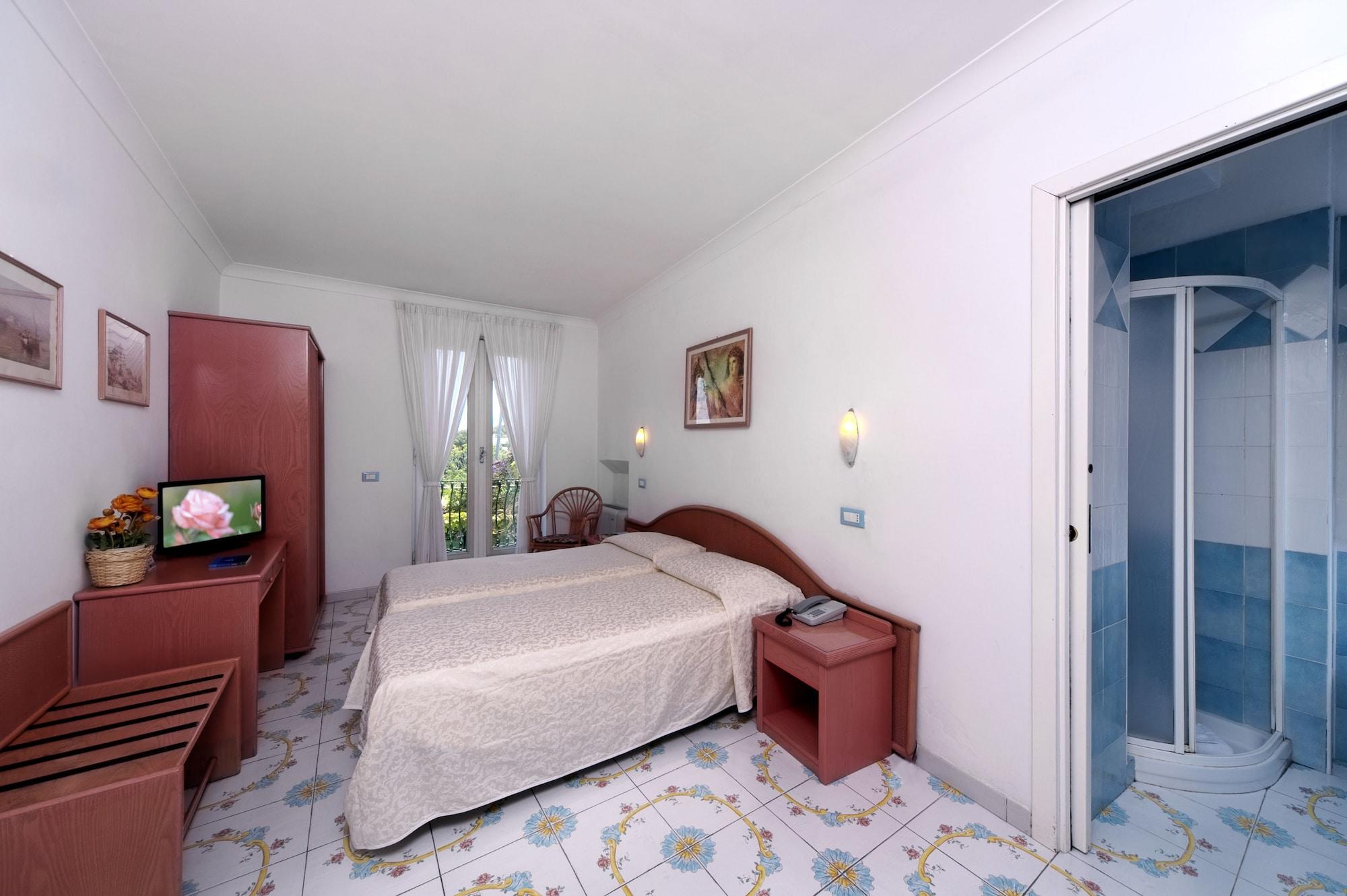 Hotel Bellevue Benessere & Relax Ίσκια Εξωτερικό φωτογραφία