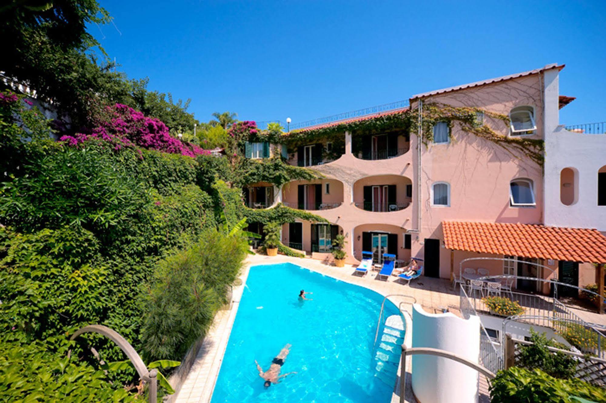 Hotel Bellevue Benessere & Relax Ίσκια Εξωτερικό φωτογραφία