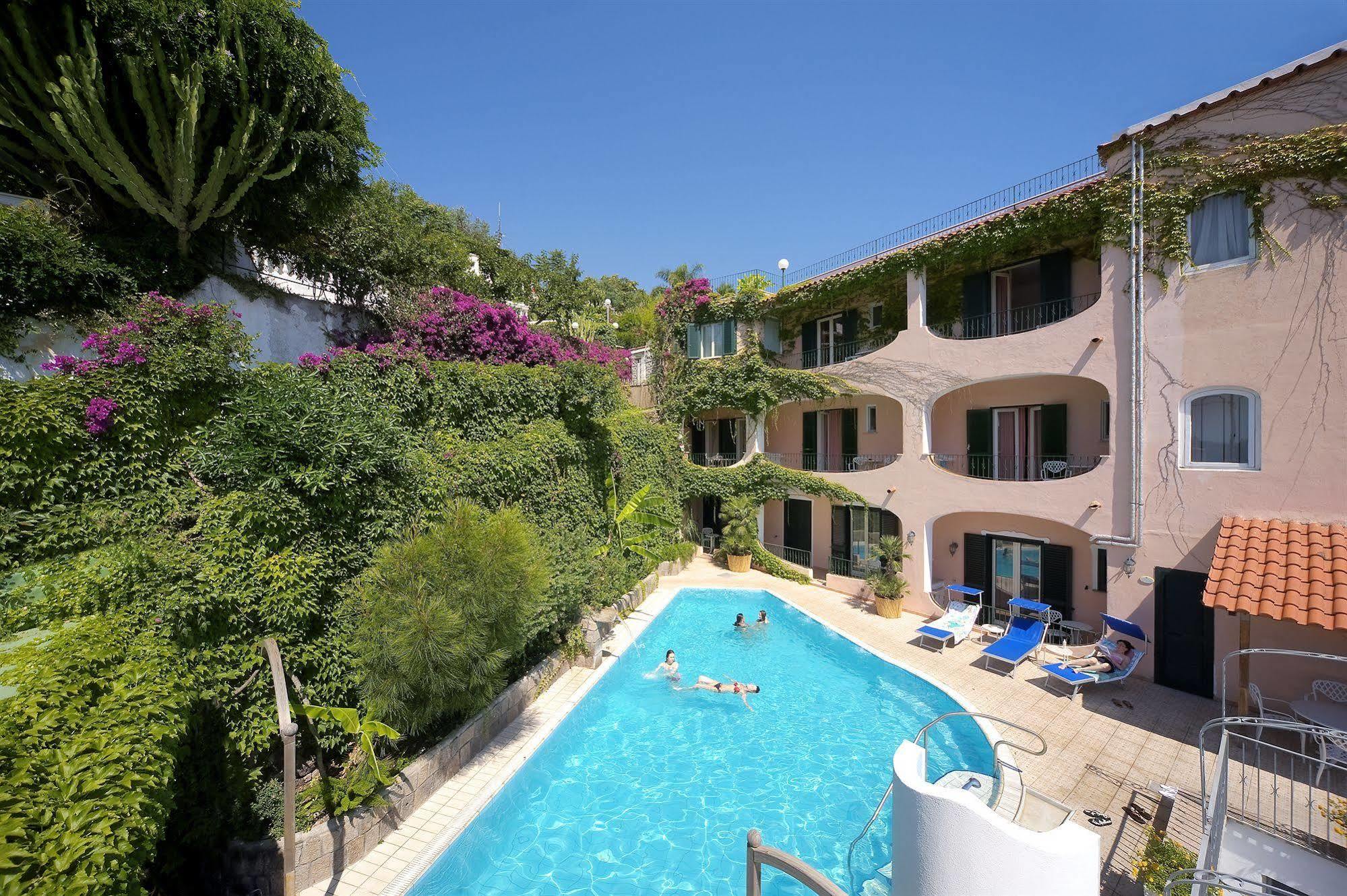 Hotel Bellevue Benessere & Relax Ίσκια Εξωτερικό φωτογραφία